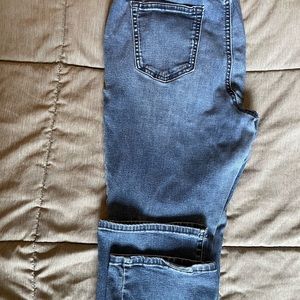 Like new maternity jeans